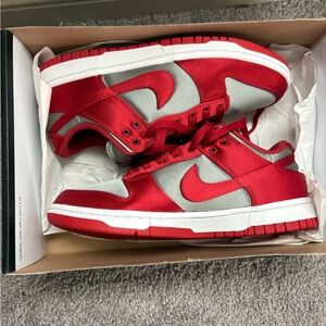 NEW Nike dunk UNLV satin size 7.5